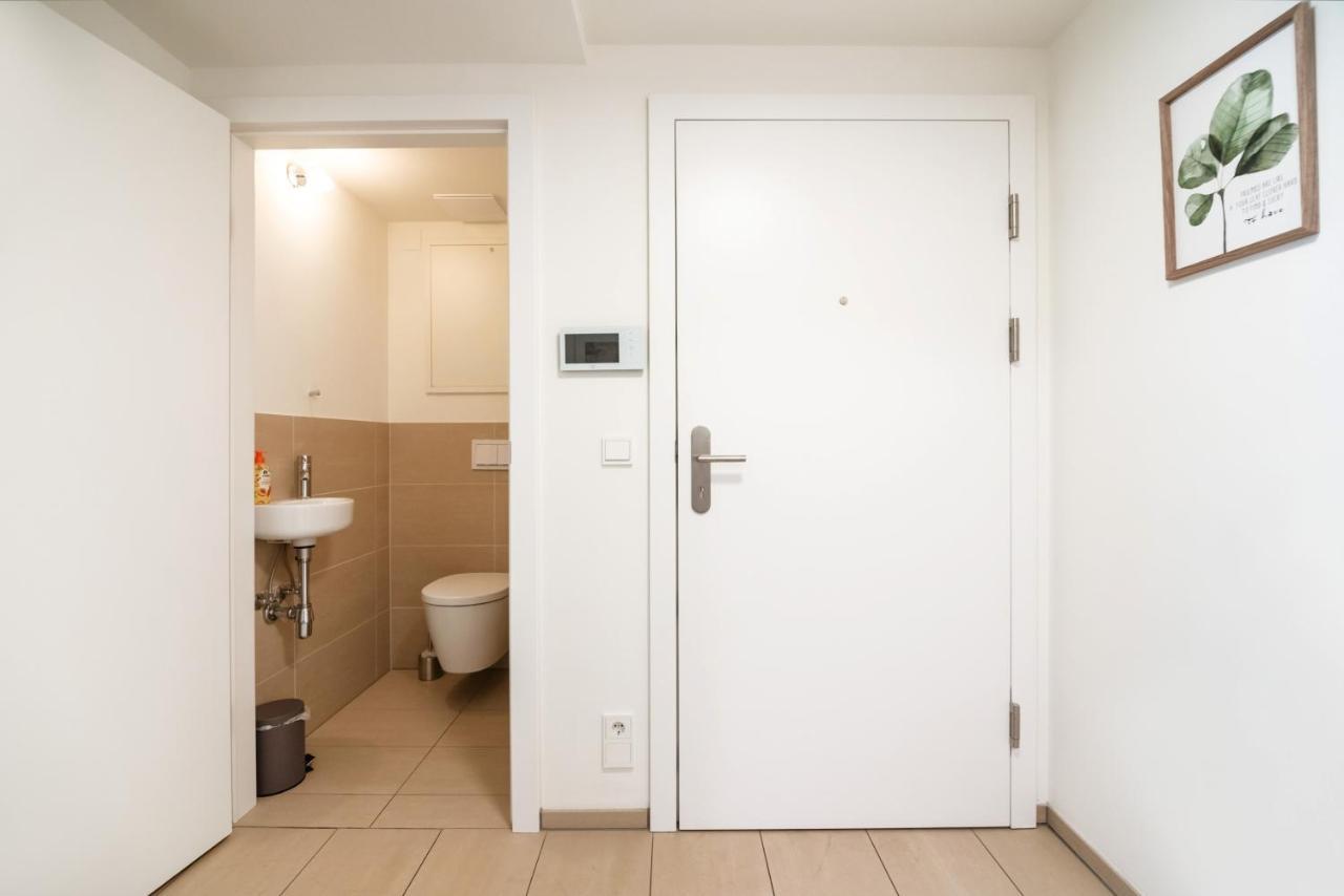 Quiet And Cozy Apartment Next To Mariahilfer Strasse And Naschmarkt With Ac, Minimum 30 Nights Wien Exterior foto